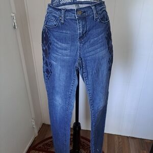 DKNY JEANS